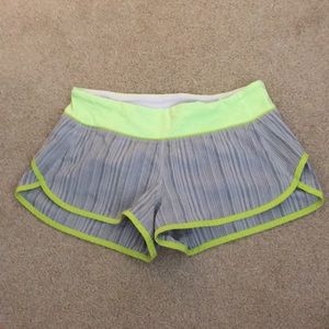 Green & gray lulu shorts! Size 6
